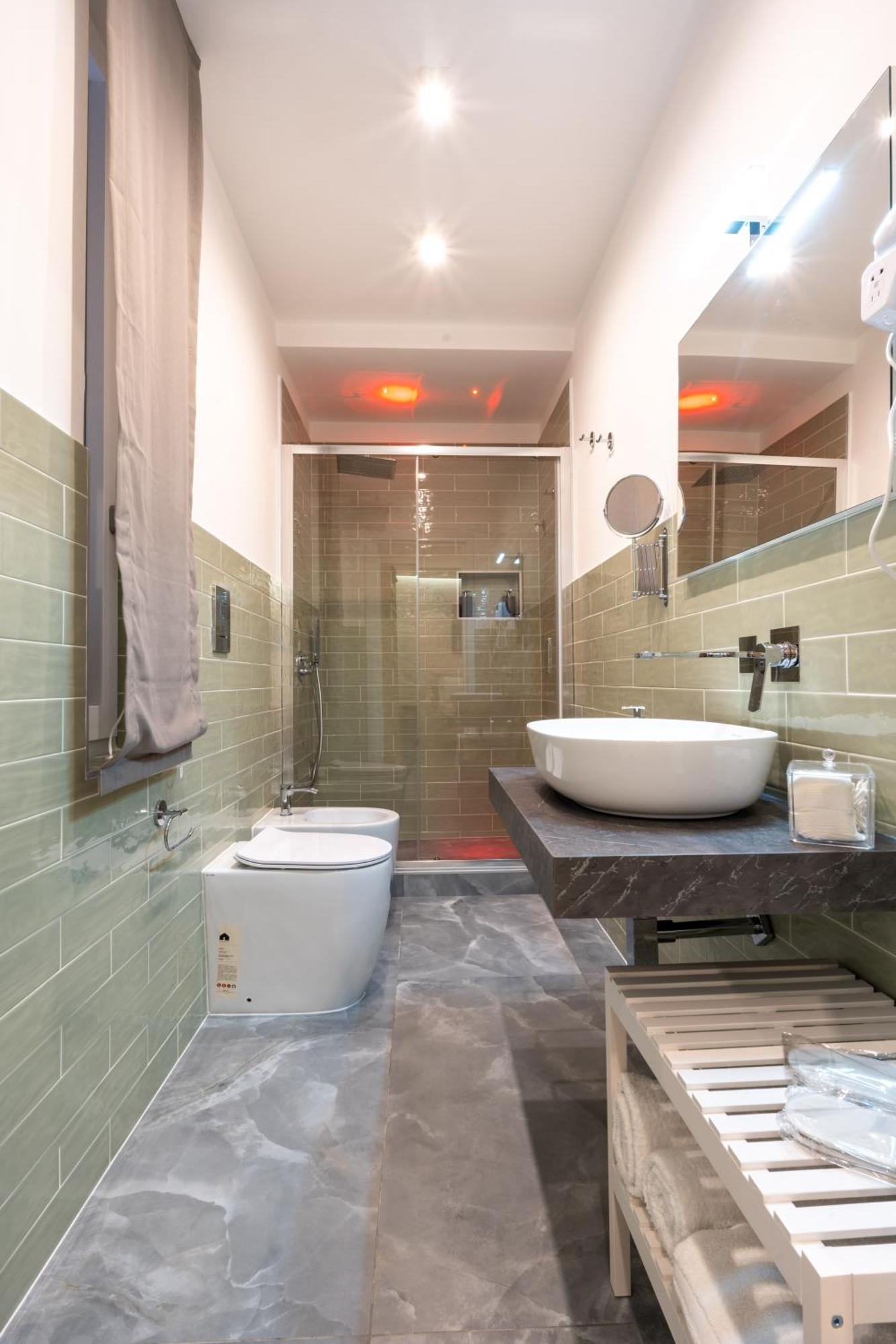 La Maison Di Tina Napoli Bagian luar foto